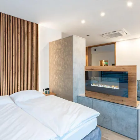 Lorenzer Penthouse Apartamento *