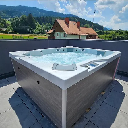Lorenzer Penthouse Apartamento