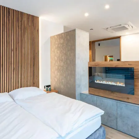 Lorenzer Penthouse Apartament